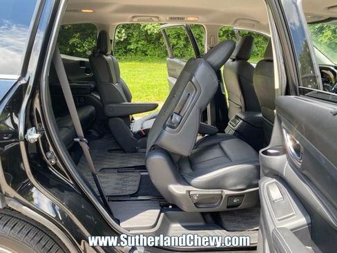 Used 2023 Subaru Ascent Limited AWD/4WD image 35