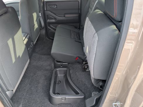 Used 2023 Nissan Frontier PRO-4X w/ Pro Convenience Package image 39