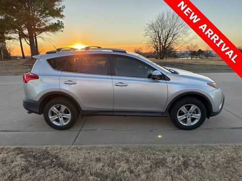 Used 2013 Toyota RAV4 XLE image 3