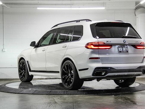 Certified 2023 BMW X7 xDrive40i w/ Executive Package image 4