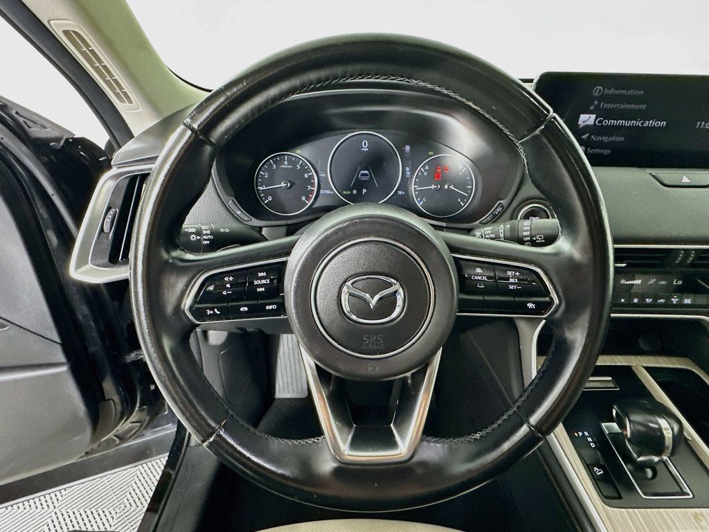 Certified 2025 MAZDA CX-70 3.3 Turbo w/ Preferred Package AWD/4WD image 18