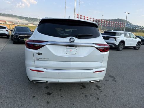 Used 2020 Buick Enclave Avenir w/ Avenir Technology Package AWD/4WD image 5