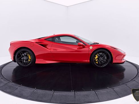 Used 2022 Ferrari F8 Tributo RWD image 17