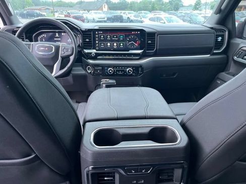 Used 2025 GMC Sierra 1500 SLT w/ SLT Premium Plus Package AWD/4WD image 16