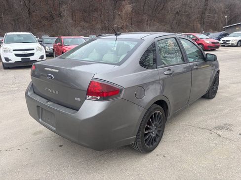 Used 2010 Ford Focus SES FWD image 6