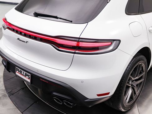 Used 2023 Porsche Macan Turbo AWD/4WD image 13