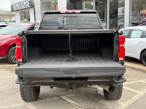 Used 2024 Chevrolet Silverado 3500 High Country w/ High Country Premium Package image 53