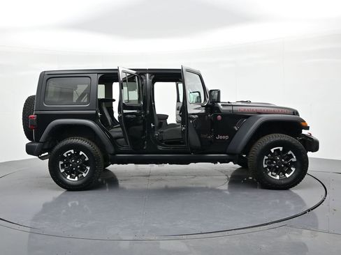 Used 2025 Jeep Wrangler Unlimited Rubicon image 23