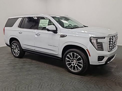 New 2026 GMC Yukon Denali w/ Sun & Power Step Package image 2