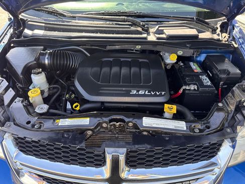 Used 2011 Dodge Grand Caravan Express w/ PWR Window Group FWD image 36