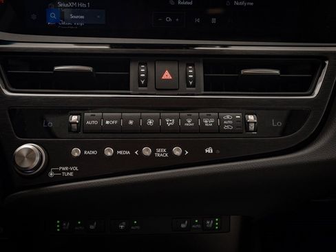 New 2025 Lexus ES 350 w/ Premium Package image 36