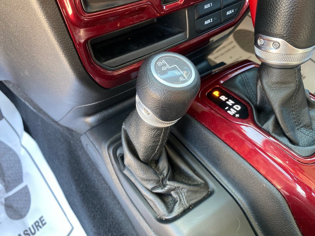 Used 2021 Jeep Gladiator Sport AWD/4WD image 31
