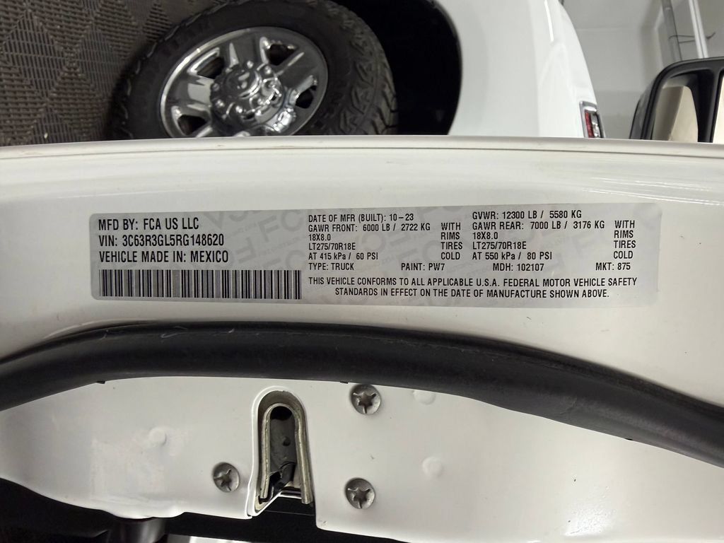 Used 2024 RAM 3500 Tradesman w/ Chrome Appearance Group AWD/4WD image 28