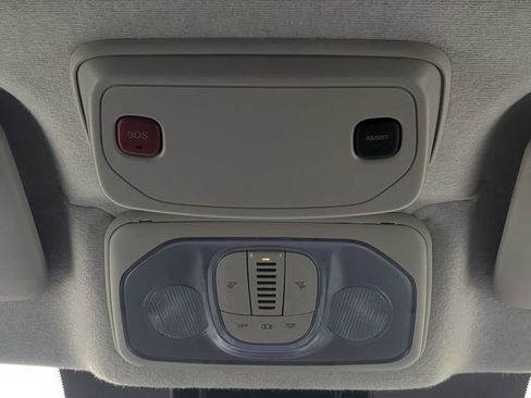Used 2025 RAM ProMaster 2500 w/ U-Haul Equipment Group FWD image 21