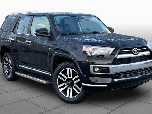 Used 2022 Toyota 4Runner Limited AWD/4WD image 3