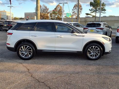 Certified 2022 Lincoln Corsair FWD image 23