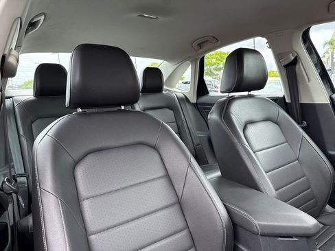 Used 2024 Volkswagen Jetta SE FWD image 14