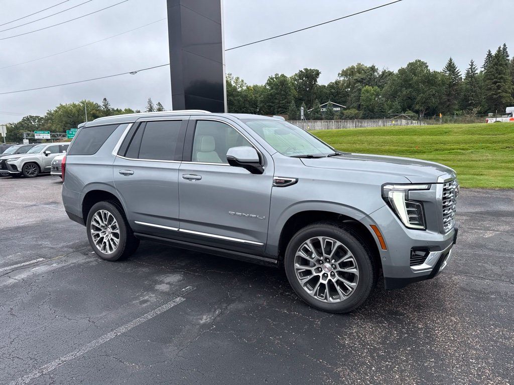 Used 2026 GMC Yukon Denali w/ Sun & Power Step Package AWD/4WD image 25