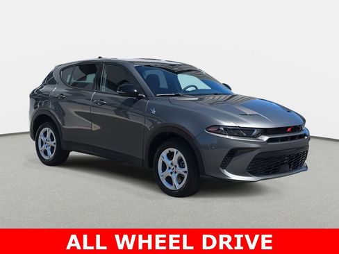 New 2025 Dodge Hornet GT image 3