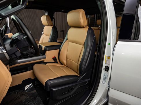 Used 2026 Ford F450 Lariat image 30