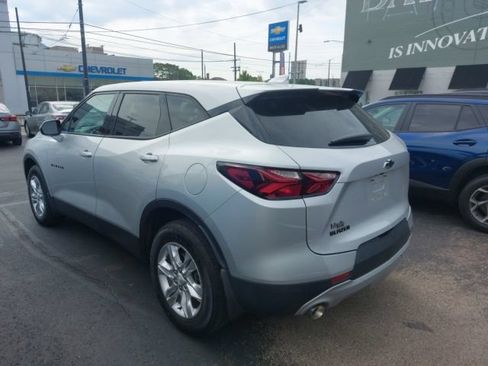 Used 2021 Chevrolet Blazer LT FWD image 3