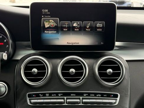 Used 2018 Mercedes-Benz GLC 300 4MATIC image 37