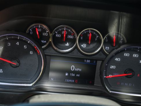 Used 2019 Chevrolet Silverado 1500 LT w/ All-Star Edition RWD image 13