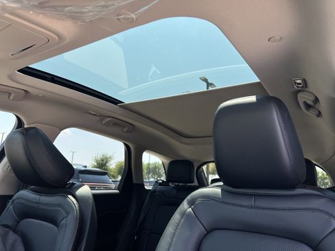 New 2025 Lincoln Corsair Grand Touring w/ Jet Appearance Package image 27