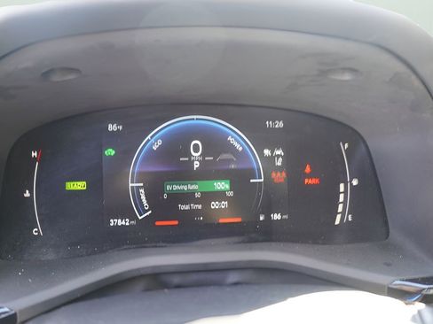 Used 2025 Toyota Camry LE image 20