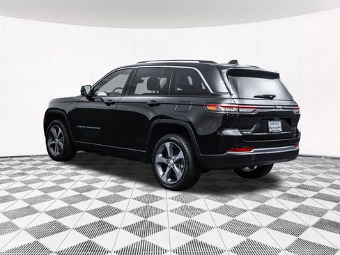 Used 2023 Jeep Grand Cherokee 4WD 4xe image 9