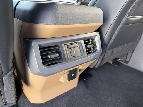 Used 2026 Ford F350 Lariat w/ Tremor Off-Road Package image 28