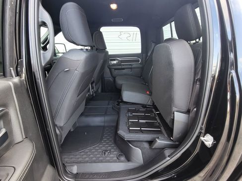 New 2025 RAM 2500 Big Horn image 32