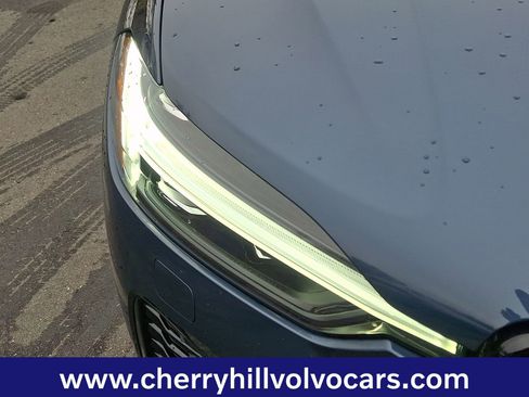 Certified 2023 Volvo XC60 B5 Plus w/ Climate Package image 10