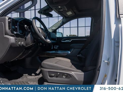 New 2026 Chevrolet Silverado 1500 LT Trail Boss w/ Convenience Package II AWD/4WD image 3