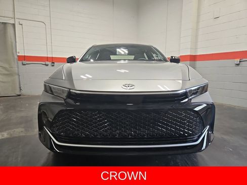 New 2026 Toyota Crown Limited image 3
