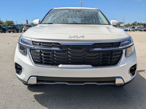 New 2026 Kia Seltos S FWD image 3