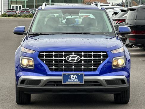 Used 2026 Hyundai Venue SEL FWD image 8