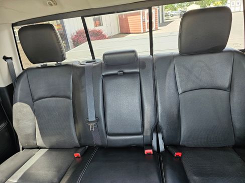 Used 2016 RAM 1500 Laramie w/ Convenience Group AWD/4WD image 16
