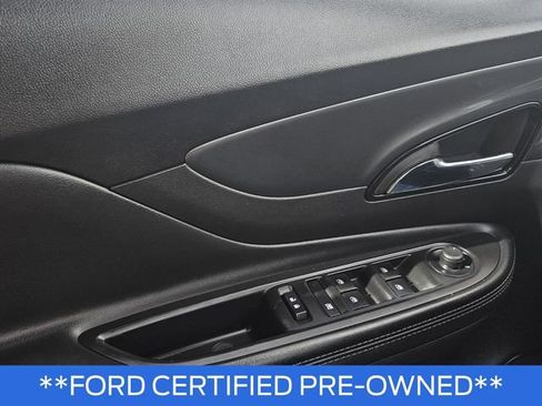 Used 2021 Buick Encore Preferred image 29