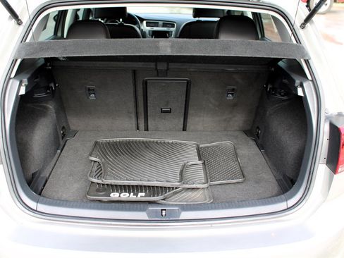 Used 2015 Volkswagen Golf TDI S image 29