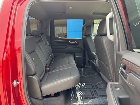 Used 2026 GMC Sierra 1500 SLT w/ SLT Premium Package image 18
