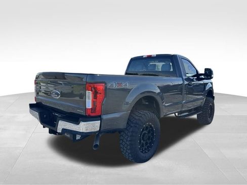 Used 2017 Ford F250 XL w/ Power Equipment Group AWD/4WD image 18