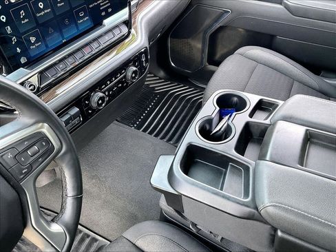 Used 2025 Chevrolet Silverado 1500 LT AWD/4WD image 19