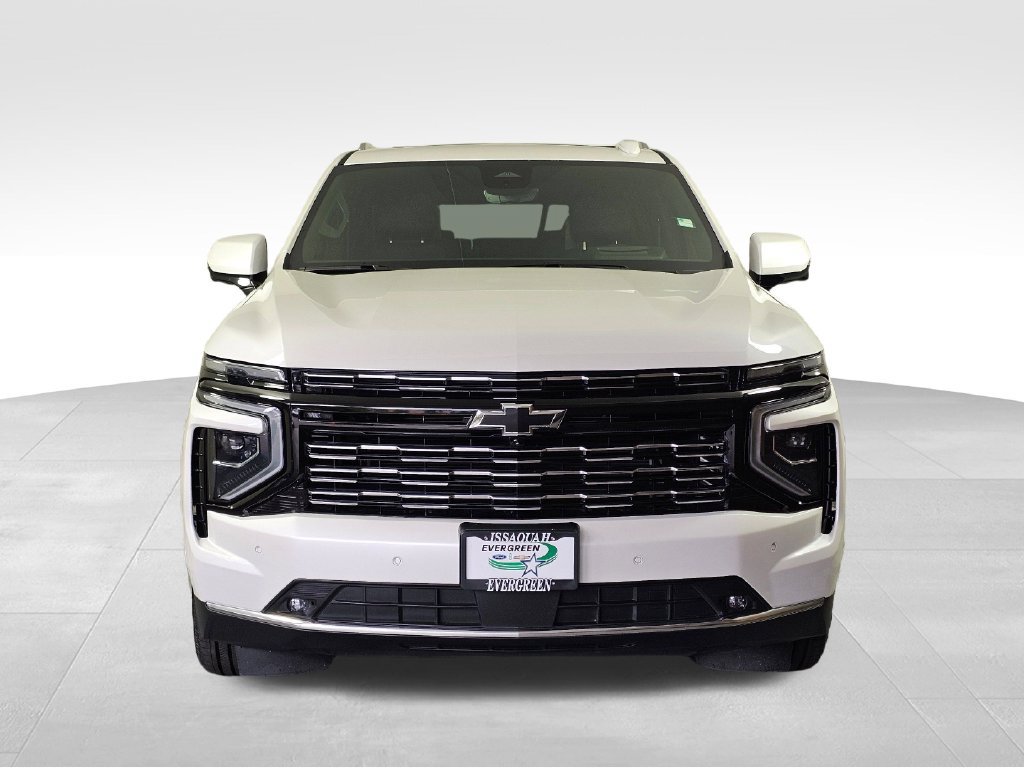 Used 2025 Chevrolet Suburban High Country AWD/4WD image 2
