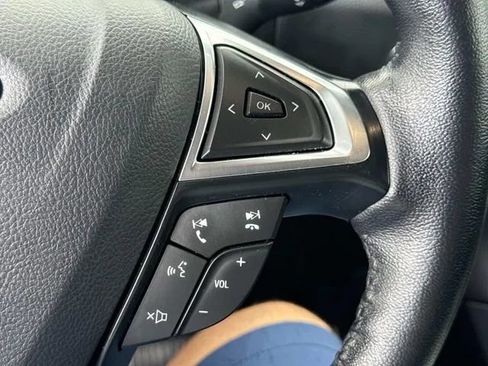 Used 2024 Ford Edge SEL AWD/4WD image 38