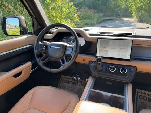 Used 2025 Land Rover Defender 110 X AWD/4WD image 28