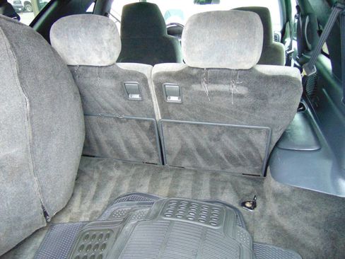 Used 2002 Chevrolet Blazer LS w/ Preferred Equipment Group image 45