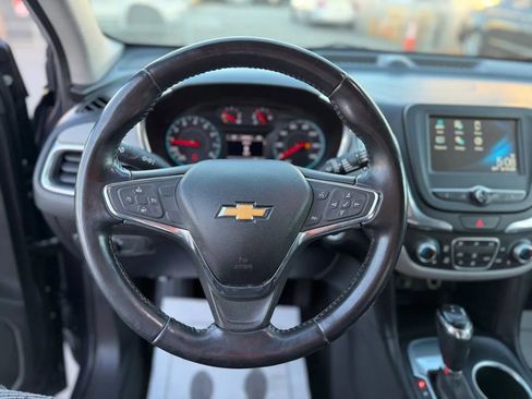 Used 2018 Chevrolet Equinox LT image 41