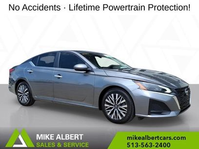 Used 2023 Nissan Altima 2.5 SV