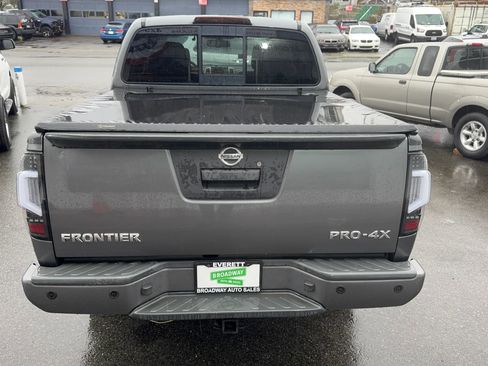 Used 2018 Nissan Frontier PRO-4X image 5